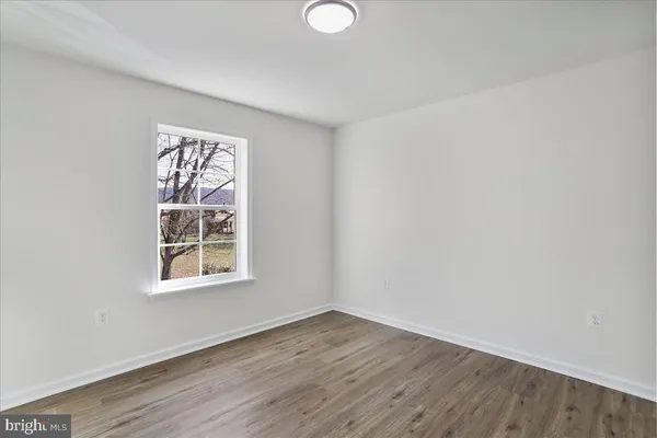 $2,200 | 716 Greenway Avenue, Cumberland, MD 21502