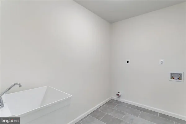 $2,200 | 716 Greenway Avenue, Cumberland, MD 21502