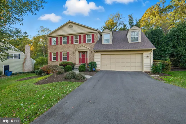$1,300,000 | 2724 Berryland Drive, Oakton, VA 22124