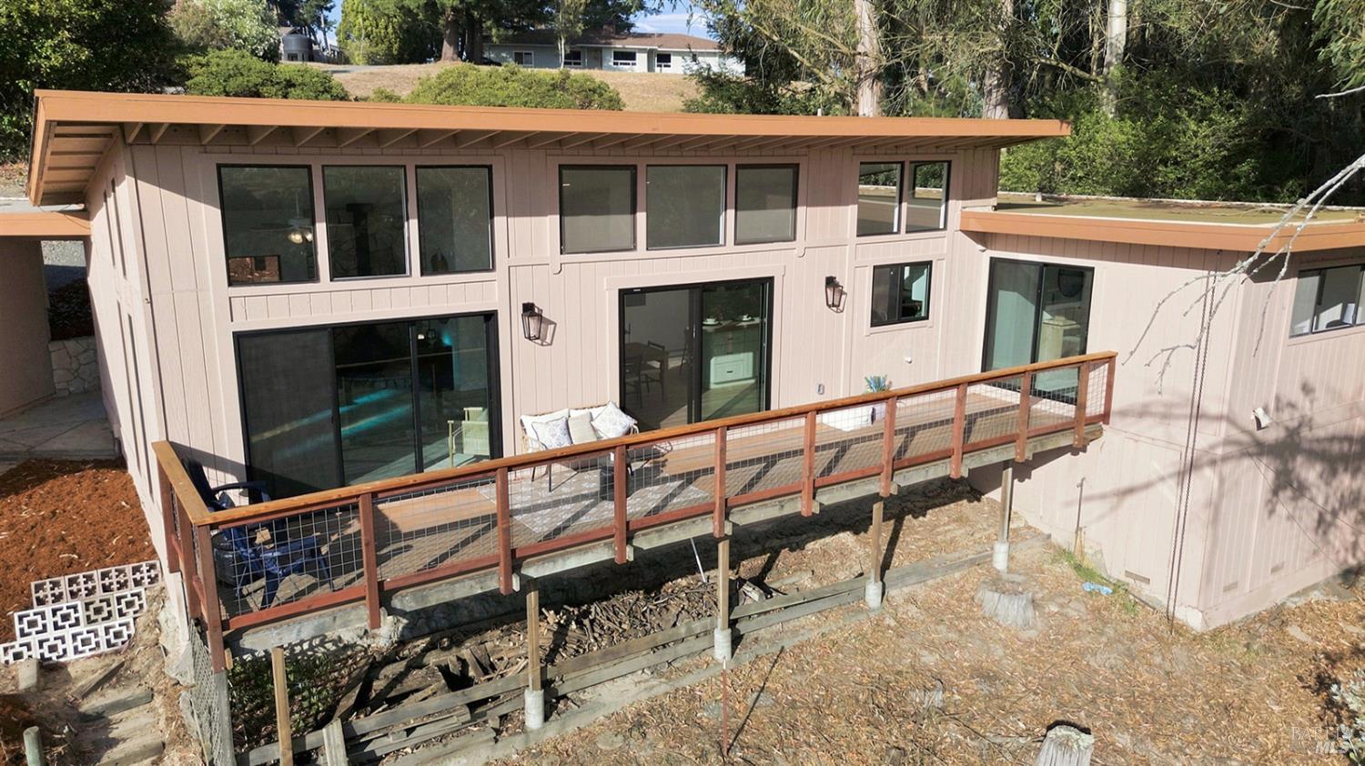 2455 Bloomfield Road Sebastopol, CA 95472 - Photo 3 of 71 Gallery Image 3