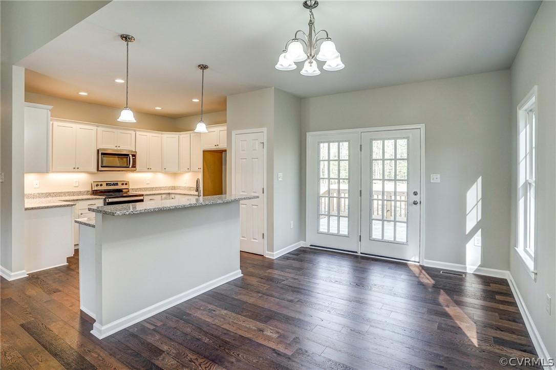 9421 Crumps Mill Road Quinton, VA 23141 - Photo 4 of 25 Kitchen with Island, Granite Countertops, Pendant