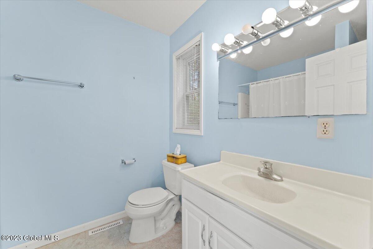 196 Middle Grove Road Greenfield, NY 12833 - Photo 18 of 26 26-DOD05581