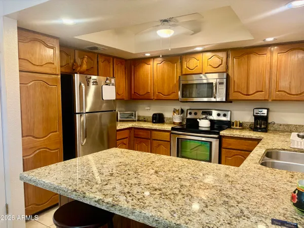 $272,500 | 12212 North Paradise Village Parkway West, Unit 338, Phoenix, AZ 85032