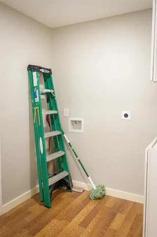 a close view of a bathtub in a bathroom