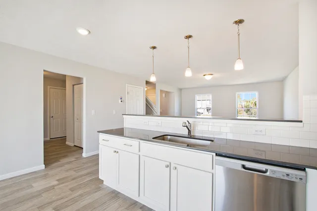 $334,900 | 1037 Foxglove Avenue, Vicksburg, MI 49097