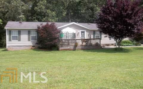 4384 Damascus Road Toccoa, GA 30577 - Photo 1 of 1 a front view of a house with garden
