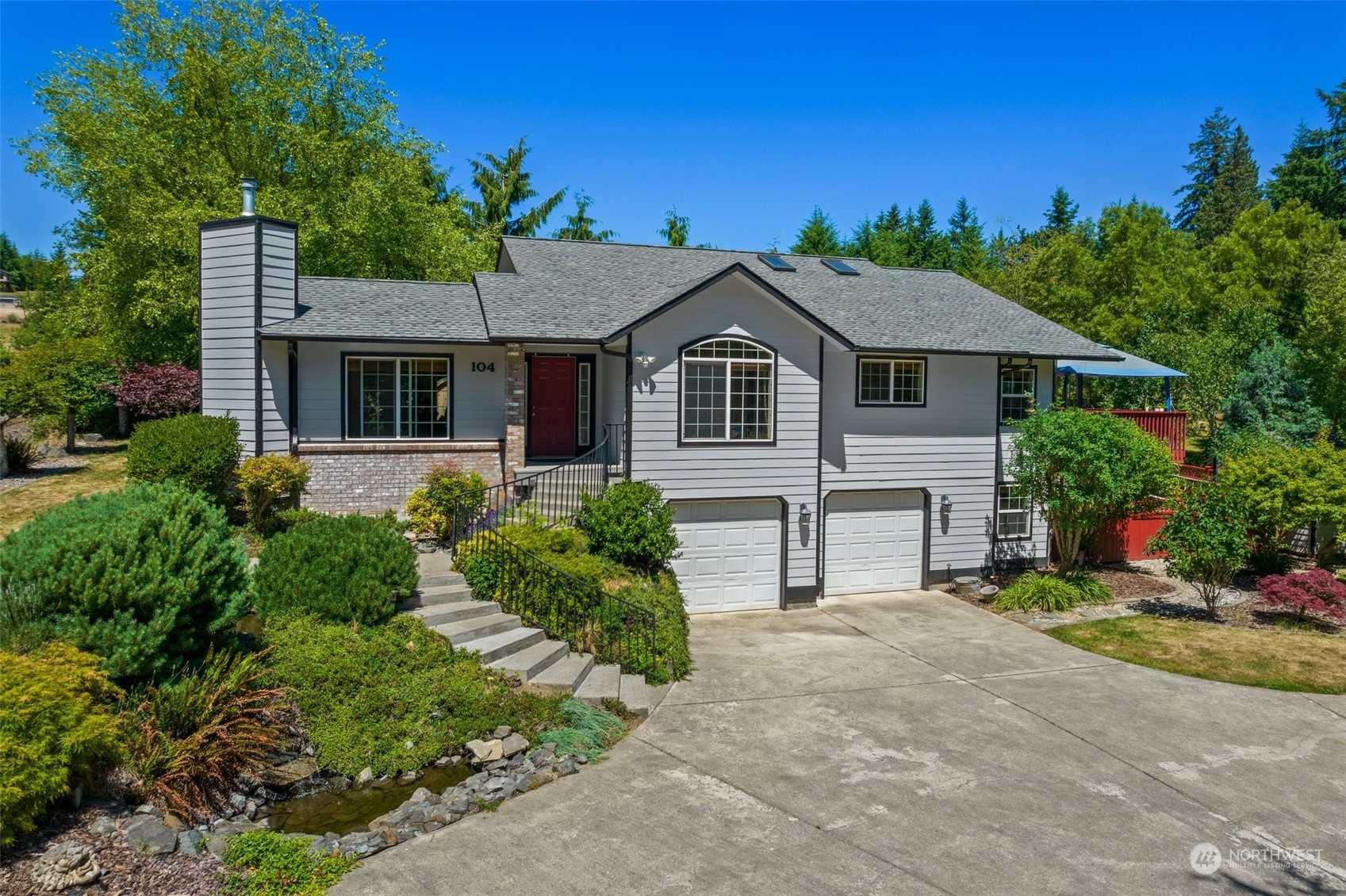 104 Walsh Lane Chehalis, WA 98532 - Photo 1 of 1 front view of a house with a yard