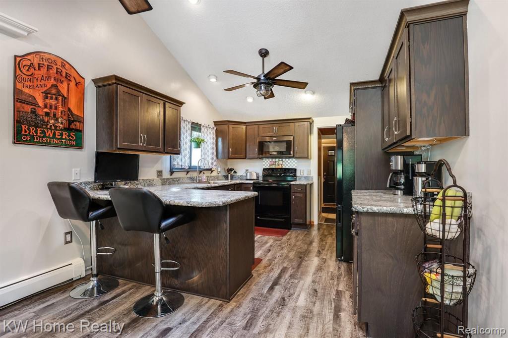 13630 Hoeft Road Belleville, MI 48111 - Photo 7 of 27