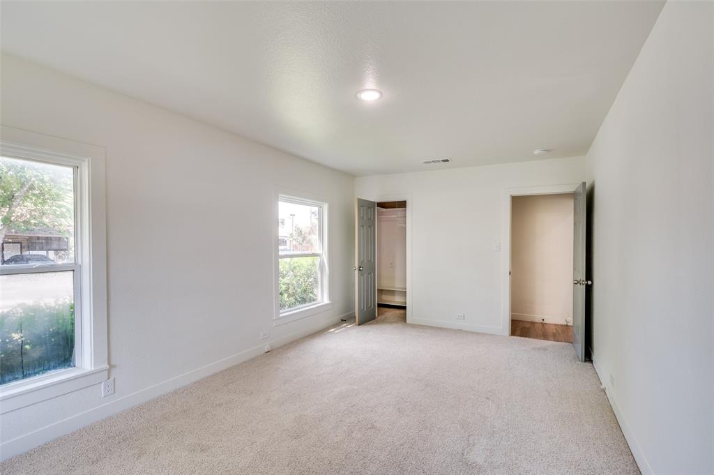 107 McArthur Lane Cleburne, TX 76031 - Photo 10 of 26 an empty room with windows and closet