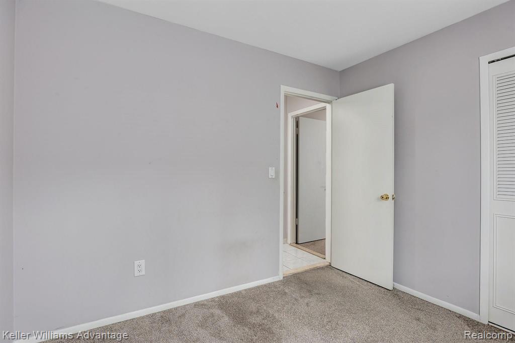 43534 Hanford Road Canton, MI 48187 - Photo 18 of 28