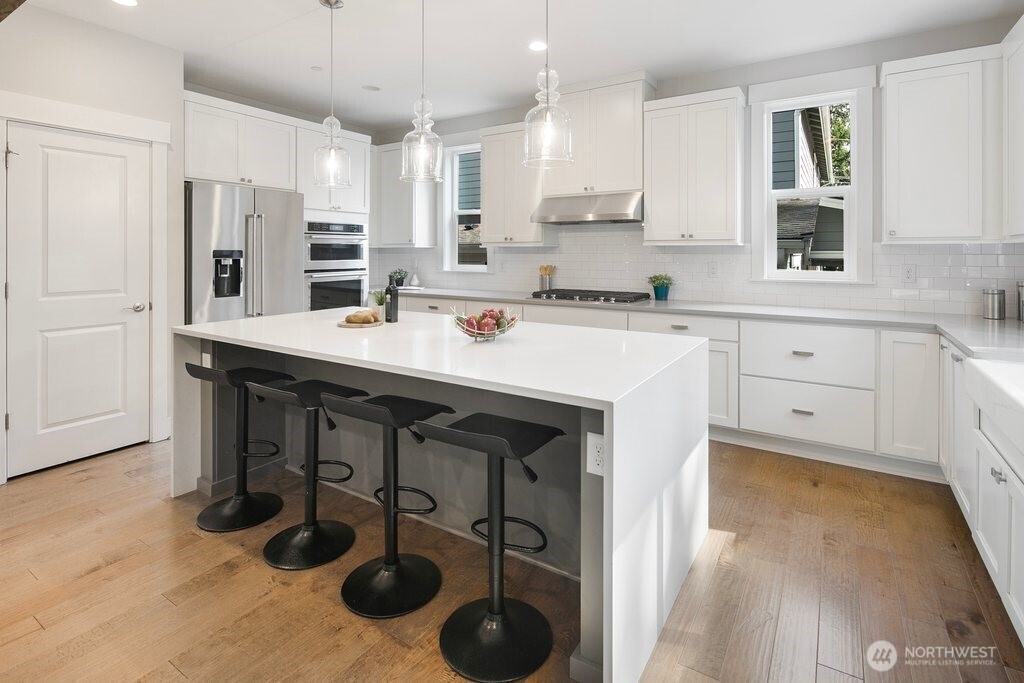 9307 Northeast 173rd Street Bothell, WA 98011 - Photo 15 of 40 Gallery Image 15
