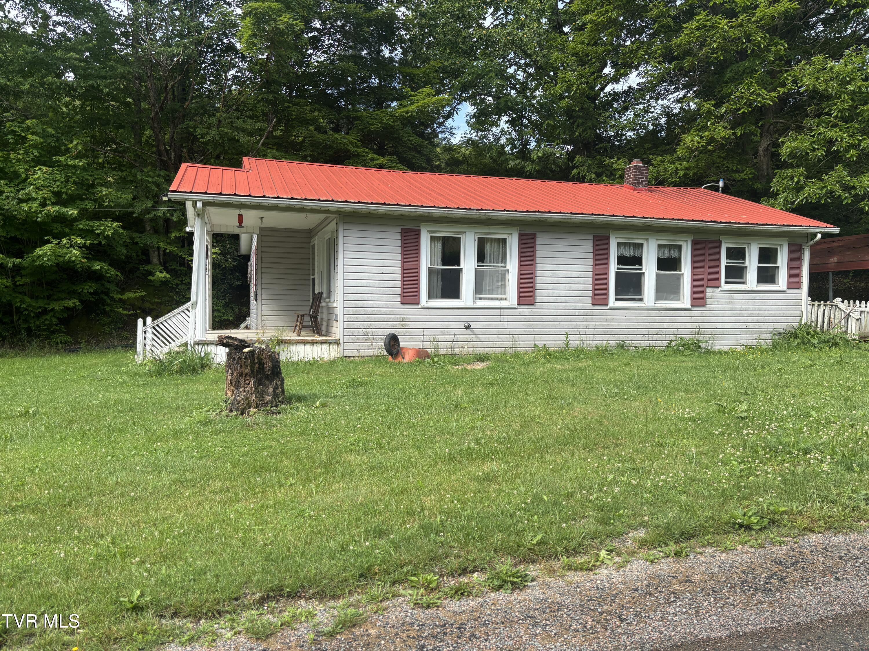 141 Canter Road Trade, TN 37691 - Photo 1 of 10 IMG_5509
