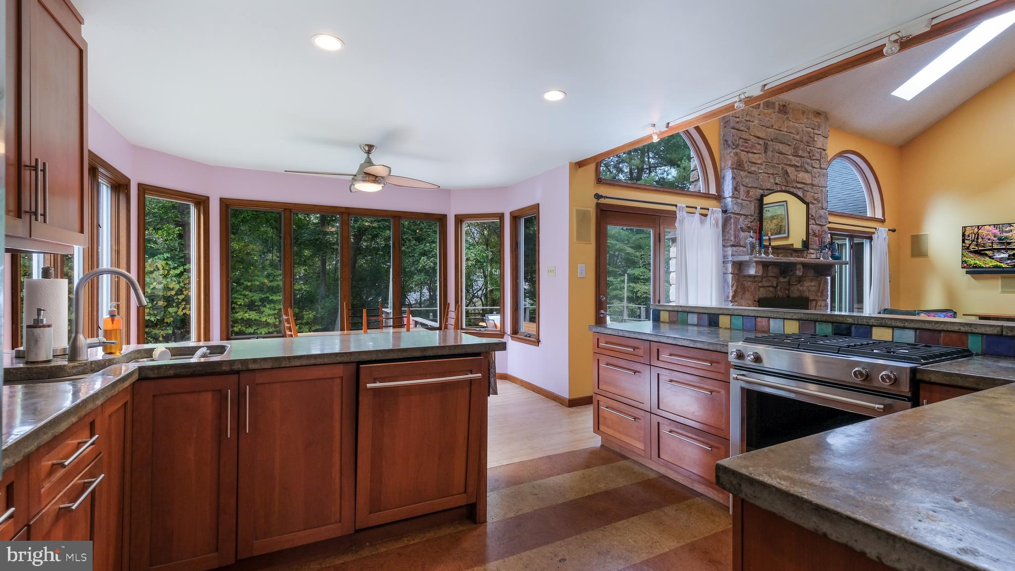 272 Foxchase Lane Doylestown, PA 18901 - Photo 15 of 47 Kitchen