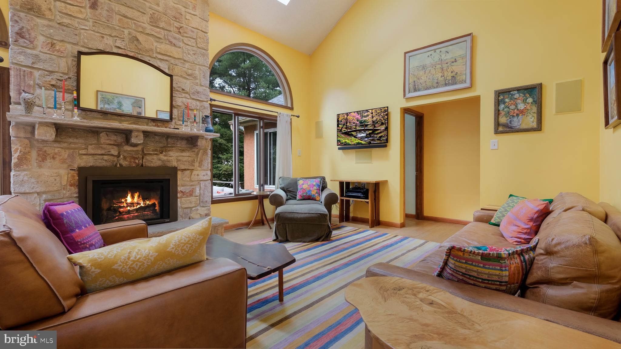 272 Foxchase Lane Doylestown, PA 18901 - Photo 22 of 47 Light Filled Home