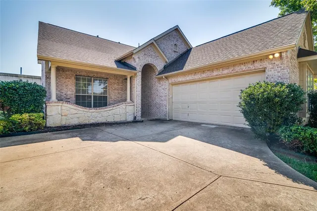 $2,595 | 2414 Brittany Drive, Rowlett, TX 75088