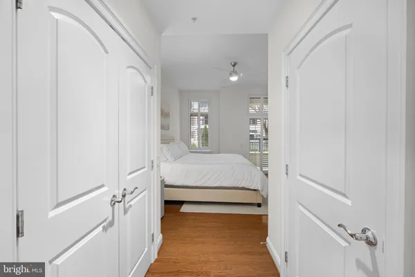 $1,000,000 | 1450 Emerson Avenue, Unit G044, McLean, VA 22101