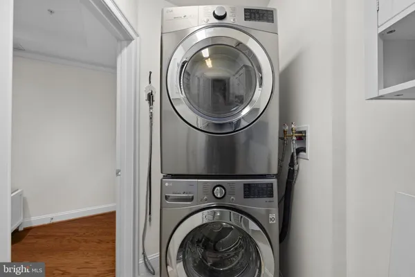 $1,000,000 | 1450 Emerson Avenue, Unit G044, McLean, VA 22101