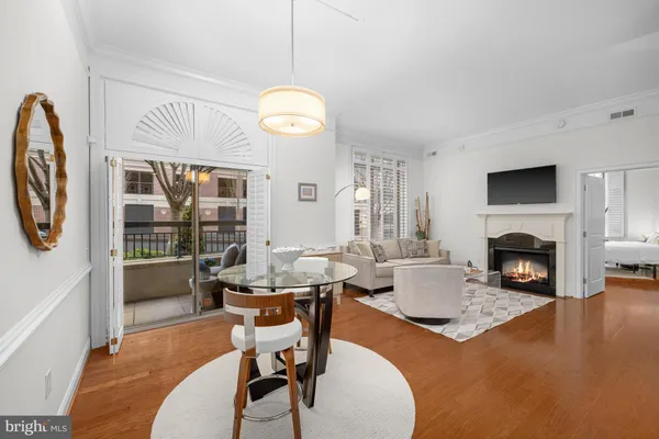 $1,000,000 | 1450 Emerson Avenue, Unit G044, McLean, VA 22101