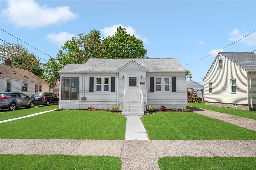 105 Edgemere Road Pawtucket, RI 02861 - Photo 1 of 11 Gallery Image 1