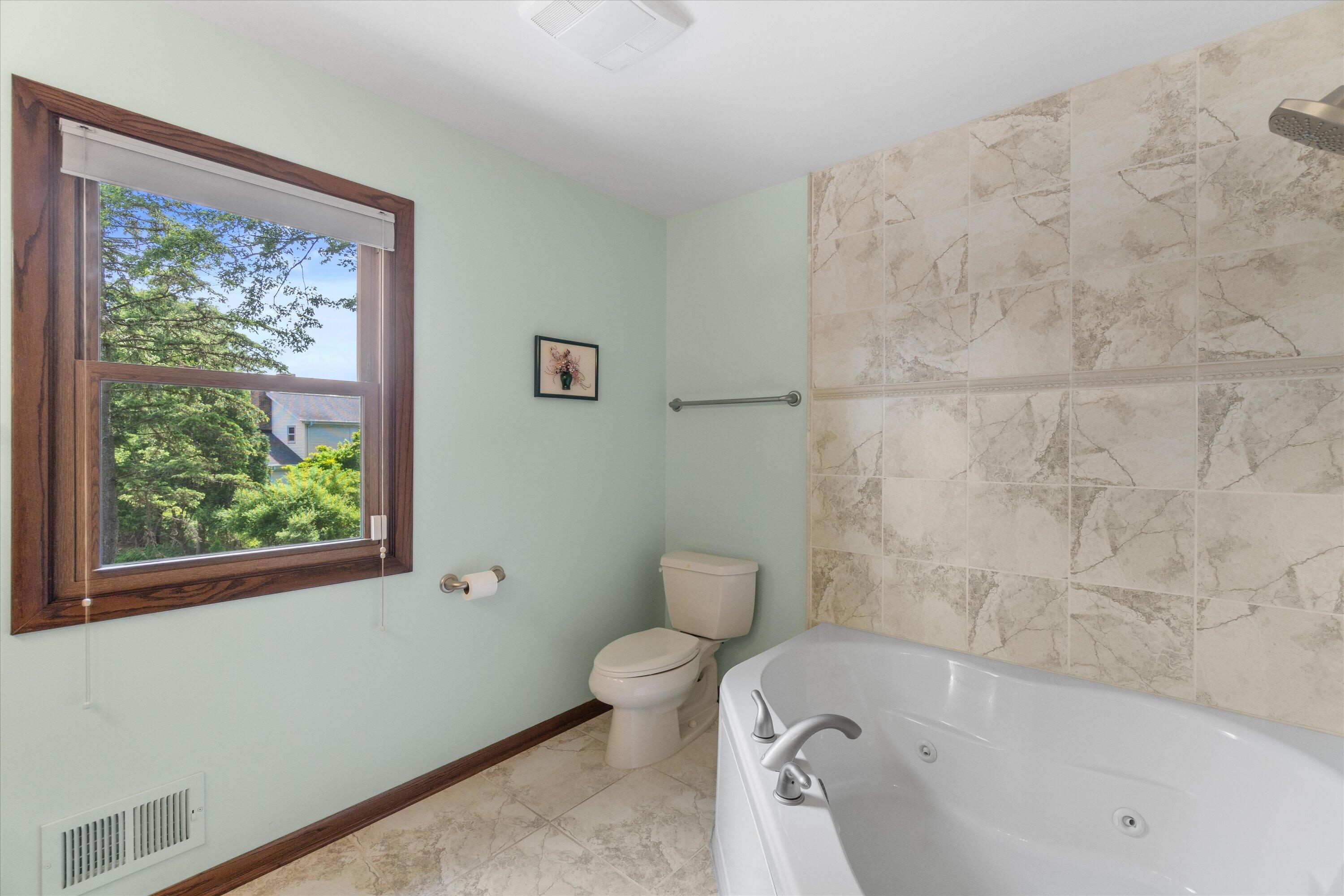 15655 Monet Court Brookfield, WI 53005 - Photo 41 of 60 11-DSC05142