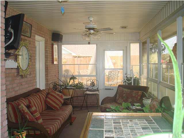600 Copper Ridge Drive Cantonment, FL 32533 - Photo 15 of 22 Florida room on rear not included in sq.footage.