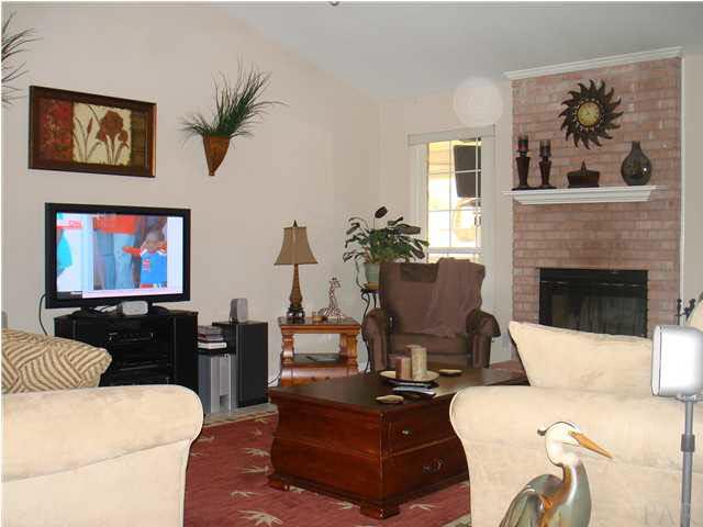 600 Copper Ridge Drive Cantonment, FL 32533 - Photo 4 of 22 Spacious great room with tile floor. Tile throughout main living areas.