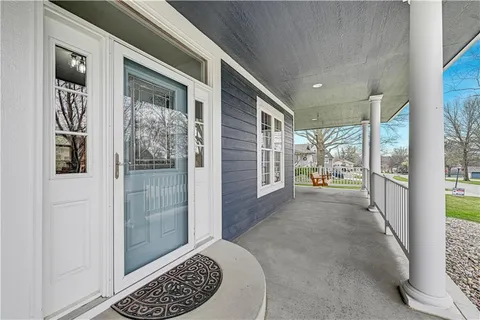 $649,000 | 207 Saponi Lane, Lake Winnebago, MO 64034
