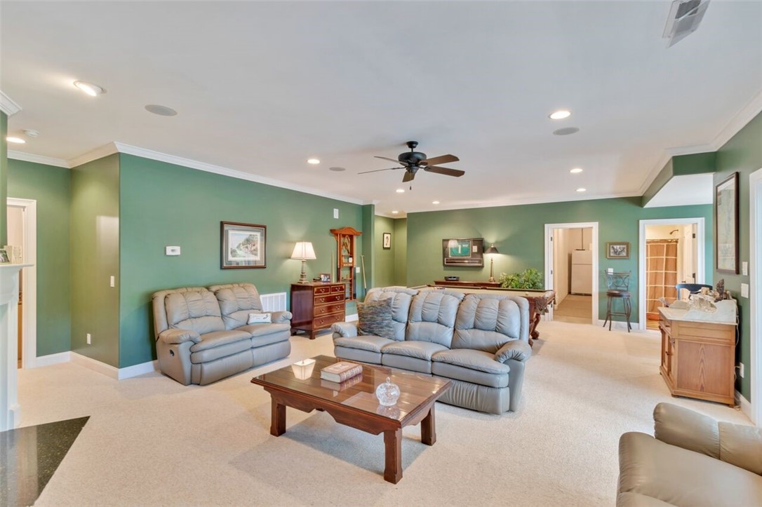 127 Woods Drive, Unit WEST UNION West Union, SC 29696 - Photo 34 of 45 Gallery Image 34