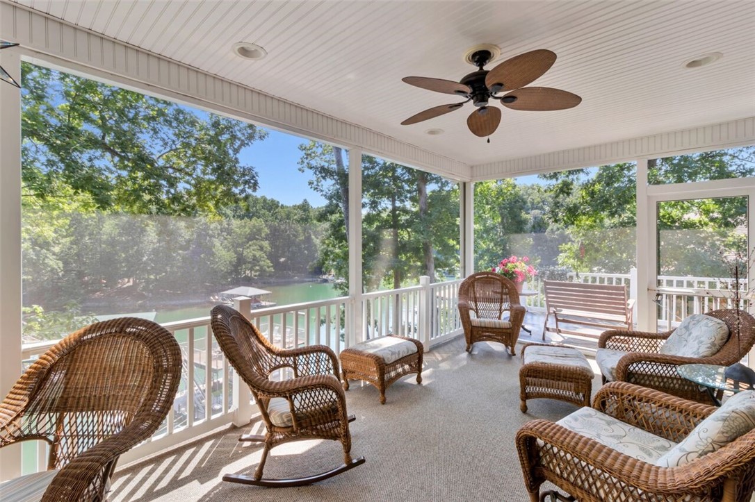 127 Woods Drive, Unit WEST UNION West Union, SC 29696 - Photo 5 of 45 Gallery Image 5