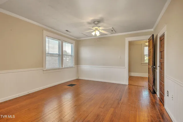 $249,000 | 1009 Lawrence Avenue, Bristol, VA 24201