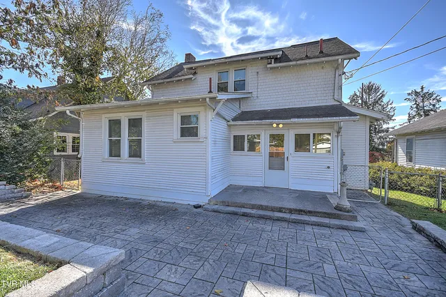 $249,000 | 1009 Lawrence Avenue, Bristol, VA 24201