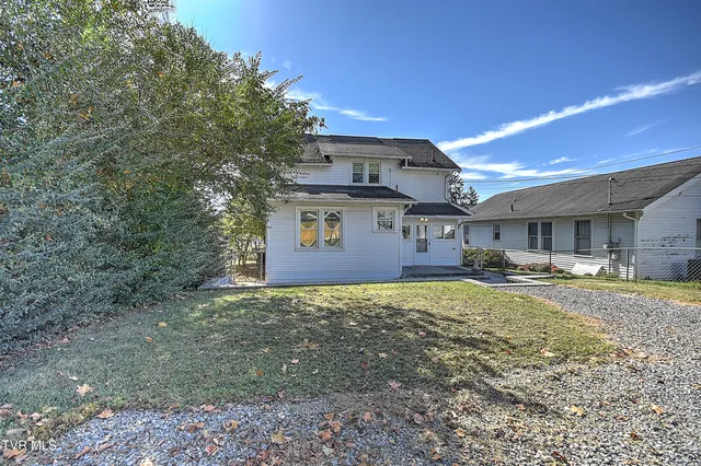 $249,000 | 1009 Lawrence Avenue, Bristol, VA 24201