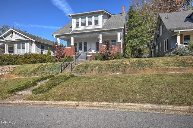 $249,000 | 1009 Lawrence Avenue, Bristol, VA 24201