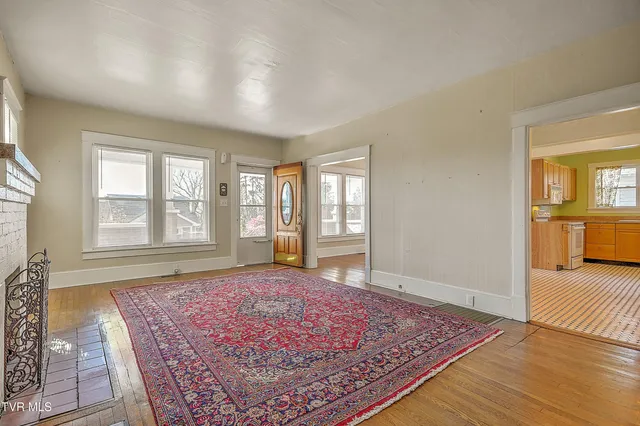 $249,000 | 1009 Lawrence Avenue, Bristol, VA 24201