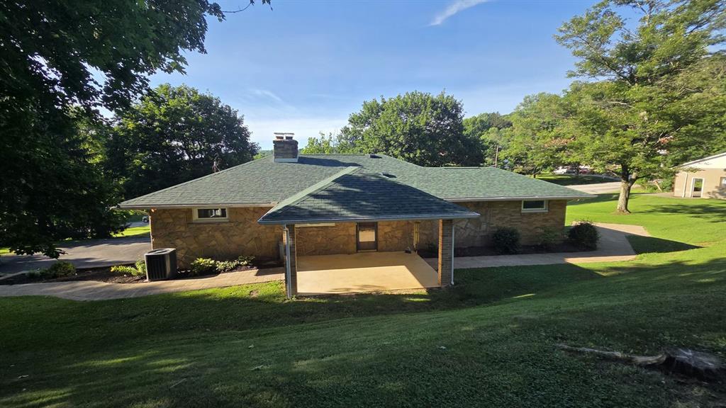 377 Orr Avenue Apollo, PA 15613 - Photo 13 of 17