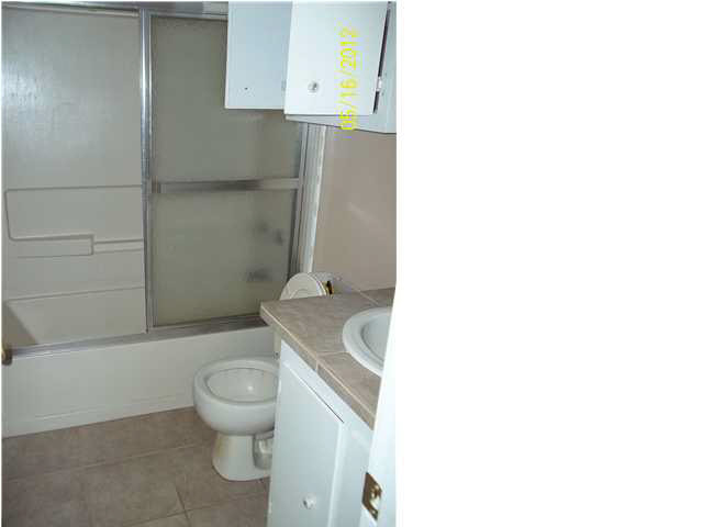 216 Johns Shiloh Road Brandon, MS 39042 - Photo 3 of 7 guess bathroom