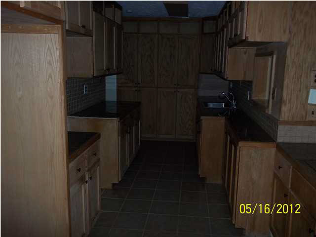 216 Johns Shiloh Road Brandon, MS 39042 - Photo 4 of 7 kitchen