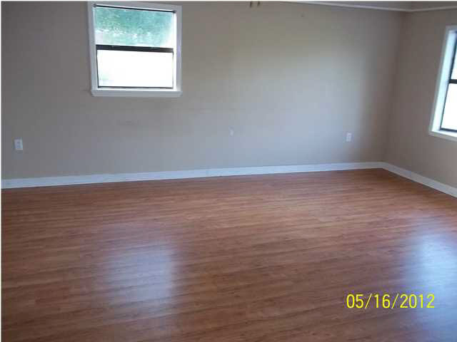 216 Johns Shiloh Road Brandon, MS 39042 - Photo 5 of 7 livingroom