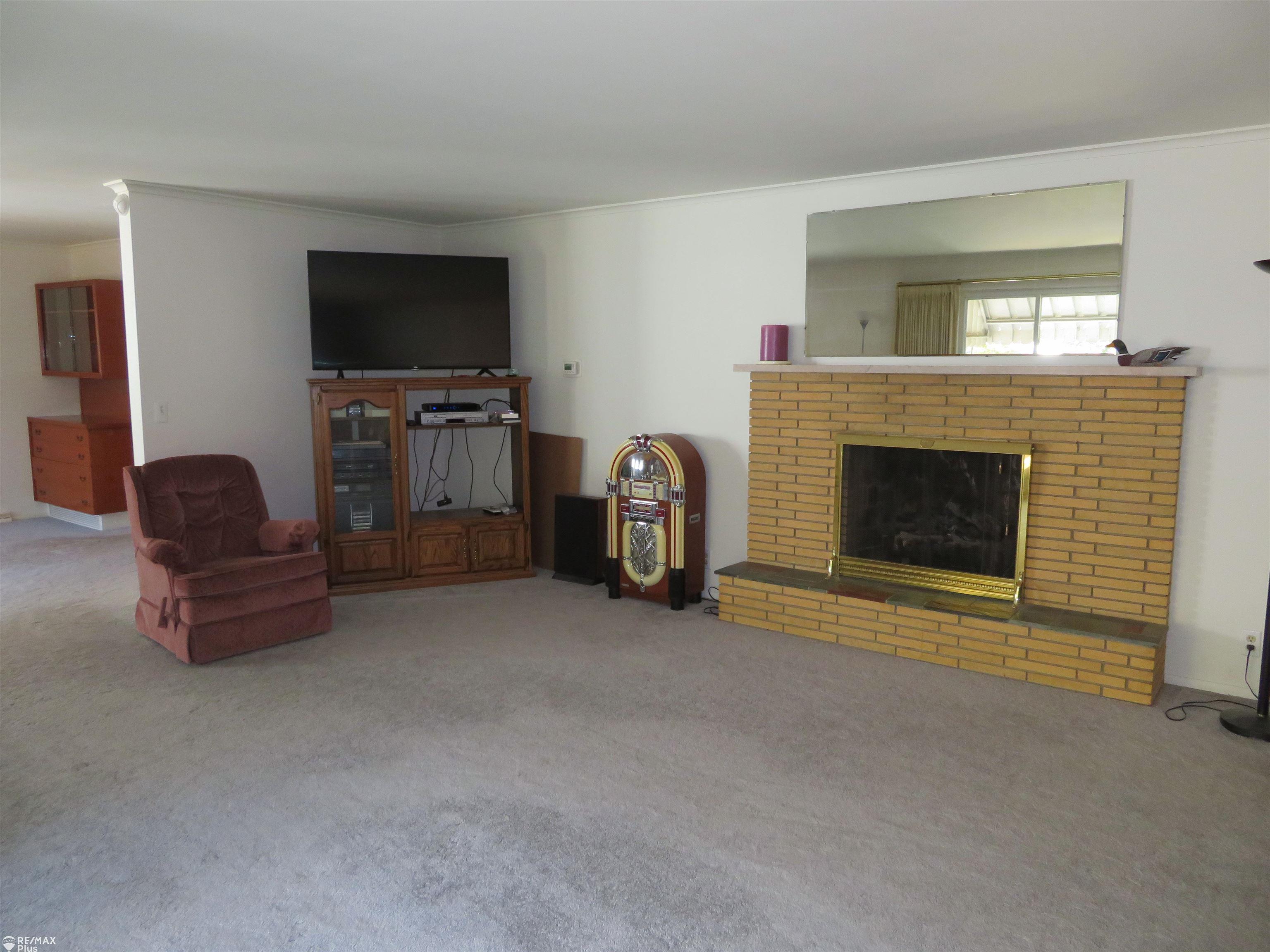 5095 Jackson Road Flint, MI 48506 - Photo 10 of 34