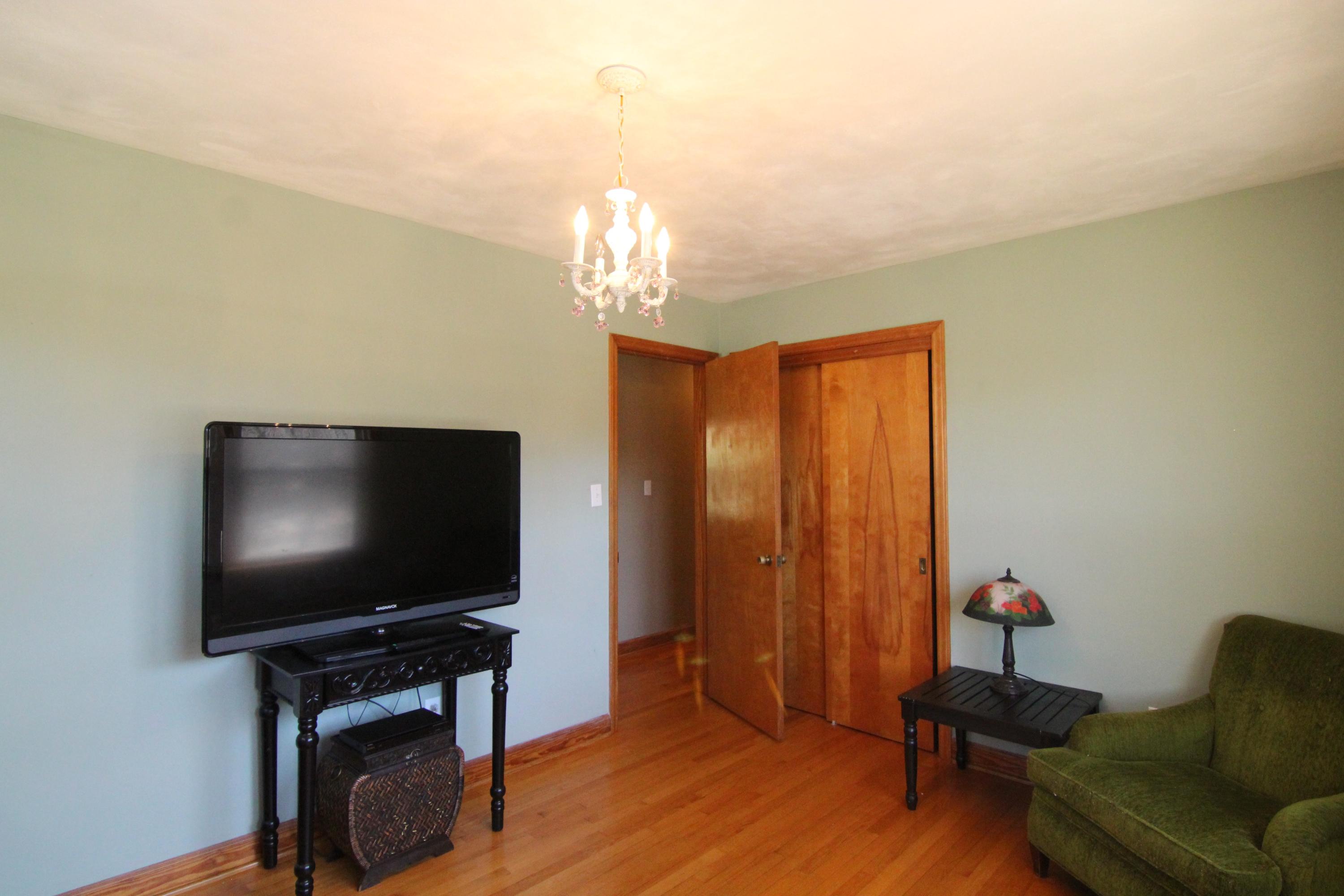 5608 Merriman Road Roanoke, VA 24018 - Photo 24 of 40 IMG_1282