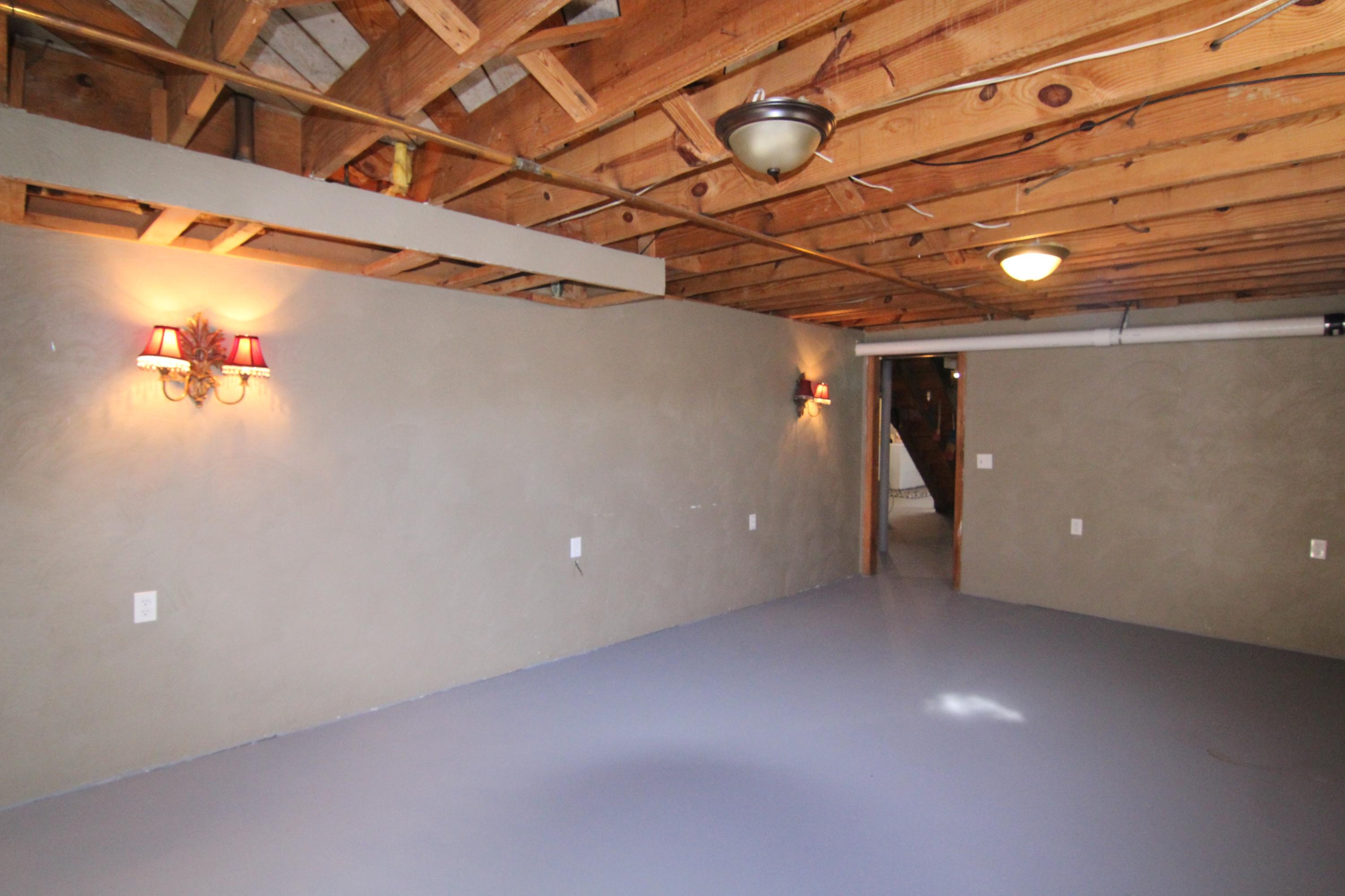 5608 Merriman Road Roanoke, VA 24018 - Photo 32 of 40 IMG_1292