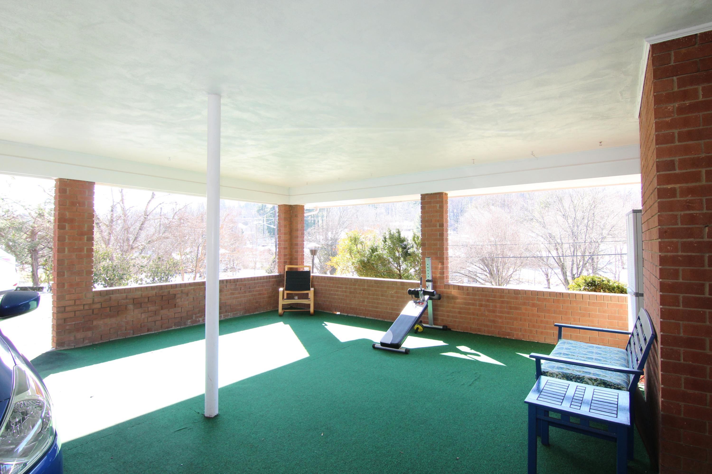 5608 Merriman Road Roanoke, VA 24018 - Photo 36 of 40 IMG_1300