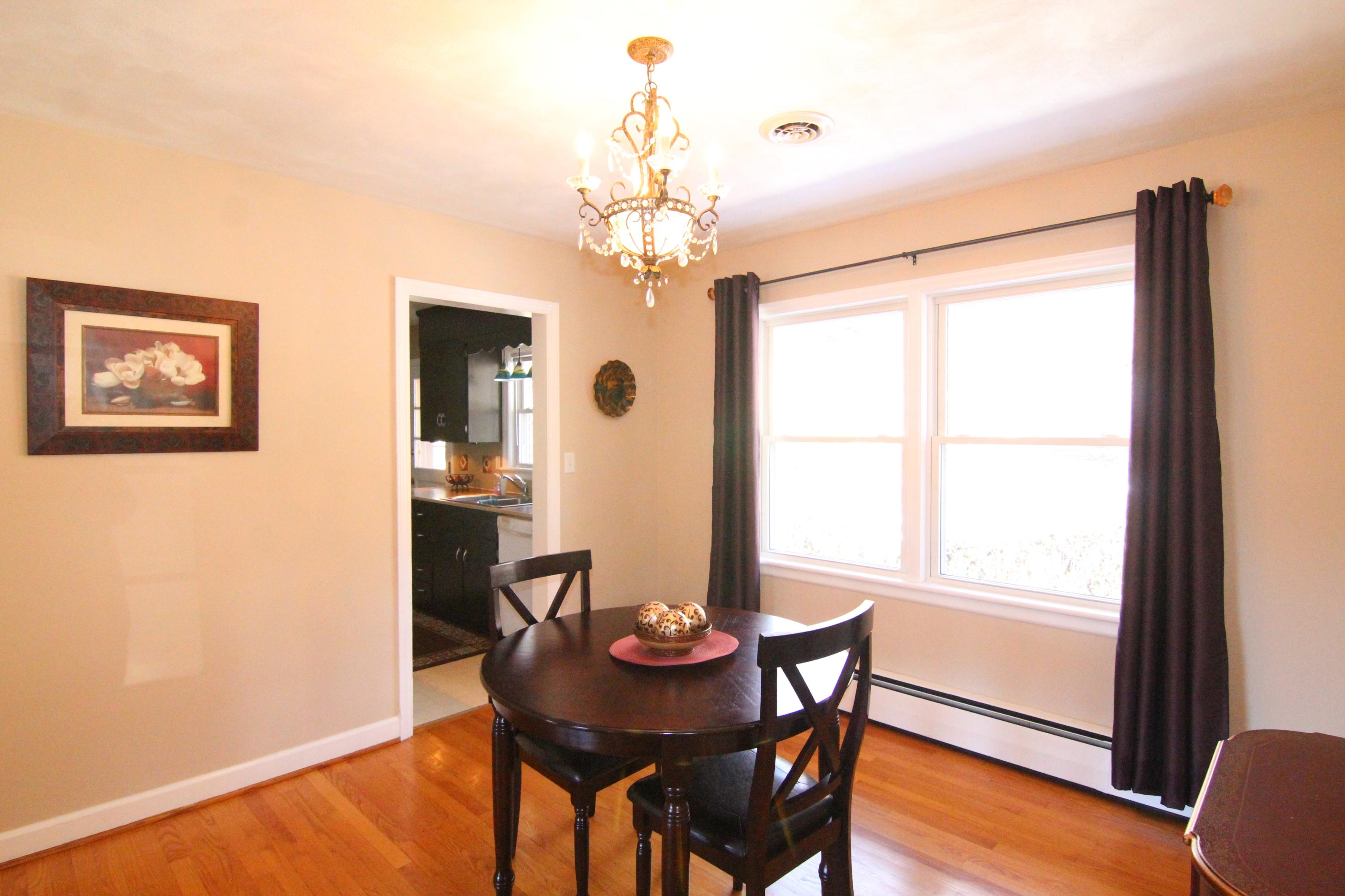 5608 Merriman Road Roanoke, VA 24018 - Photo 6 of 40 IMG_1250