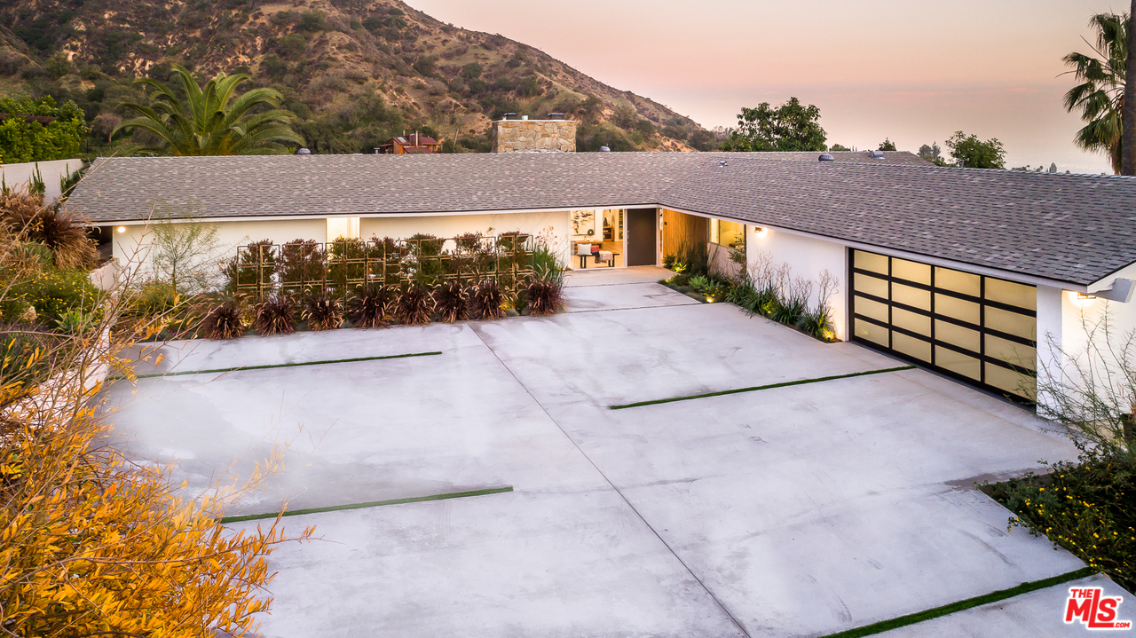 1954 Windover Road Pasadena, CA 91107 - Photo 5 of 38