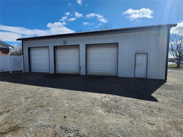 $349,900 | 709-713 Janey Drive, Farmington, MO 63640