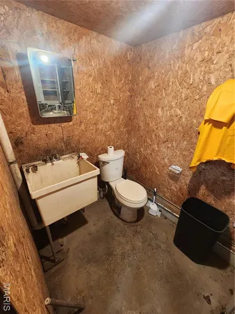 $349,900 | 709-713 Janey Drive, Farmington, MO 63640