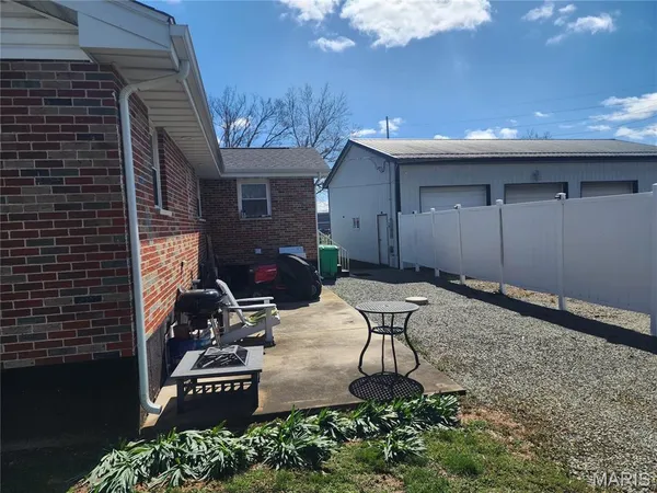 $349,900 | 709-713 Janey Drive, Farmington, MO 63640