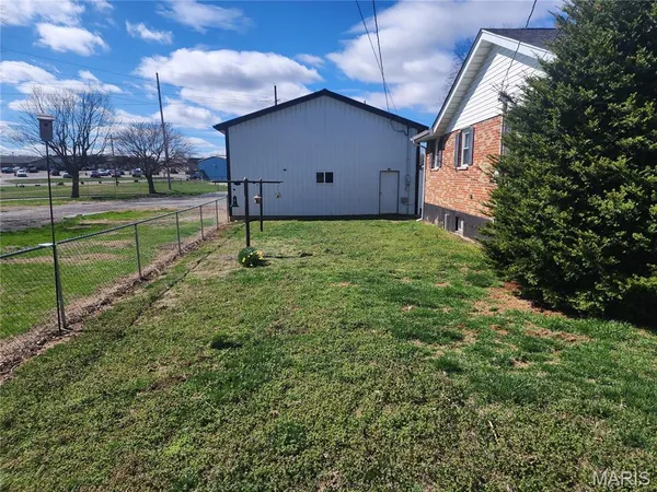 $349,900 | 709-713 Janey Drive, Farmington, MO 63640