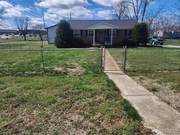 $349,900 | 709-713 Janey Drive, Farmington, MO 63640