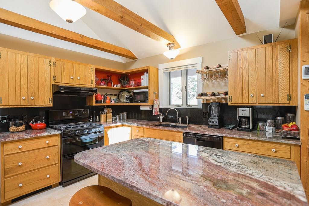 1104 Chase Road Bangor, ME 04401 - Photo 4 of 31 Photo